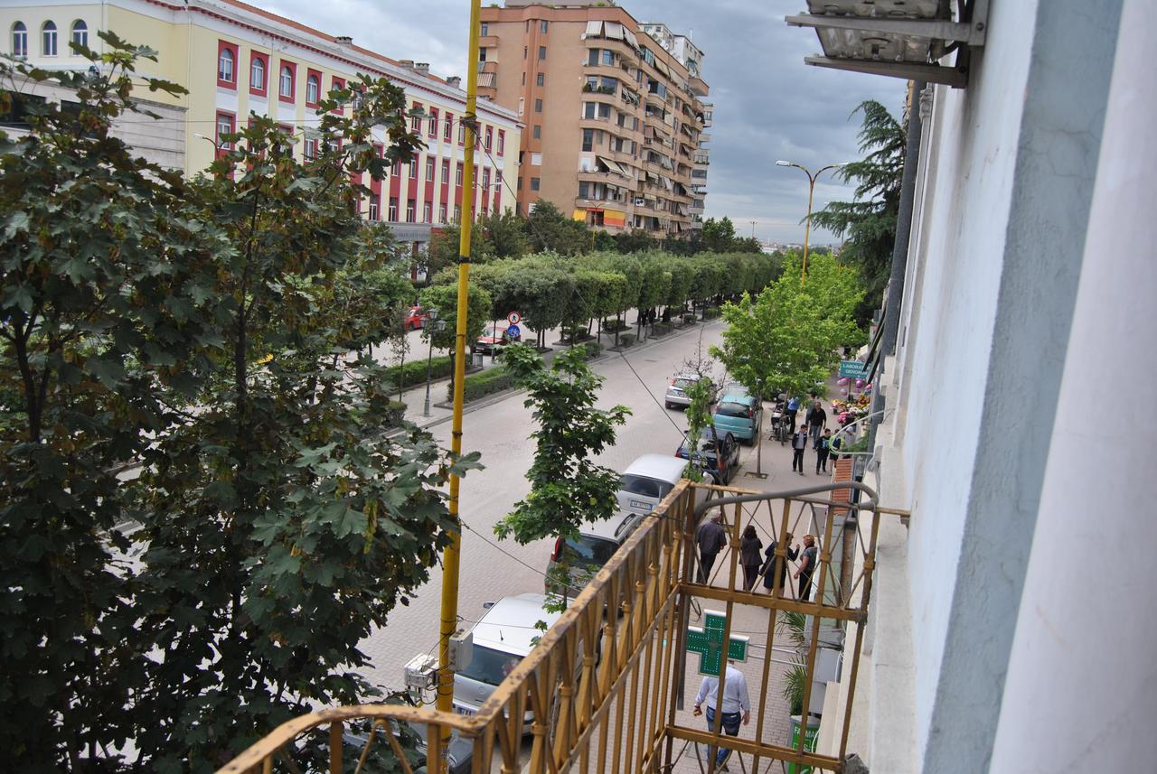 Hotel Republika Τίρανα Εξωτερικό φωτογραφία