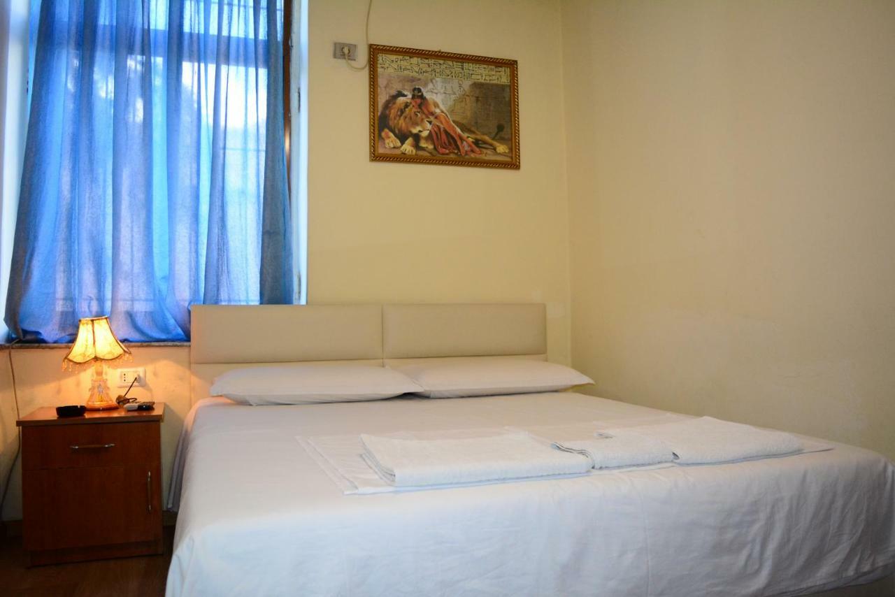 Hotel Republika Τίρανα Εξωτερικό φωτογραφία